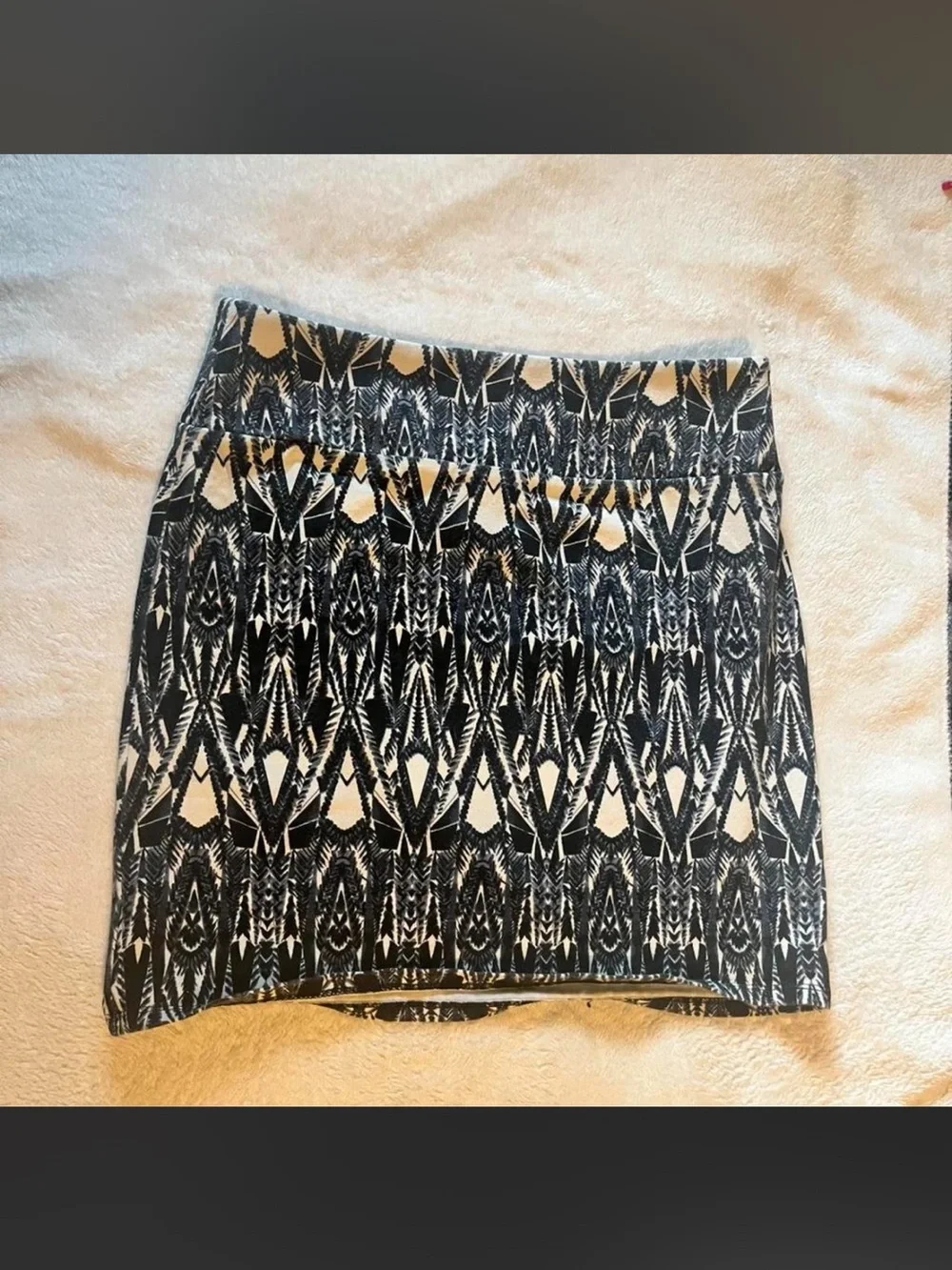 2014 American Eagle Outfitters Geometric Mini Skirt